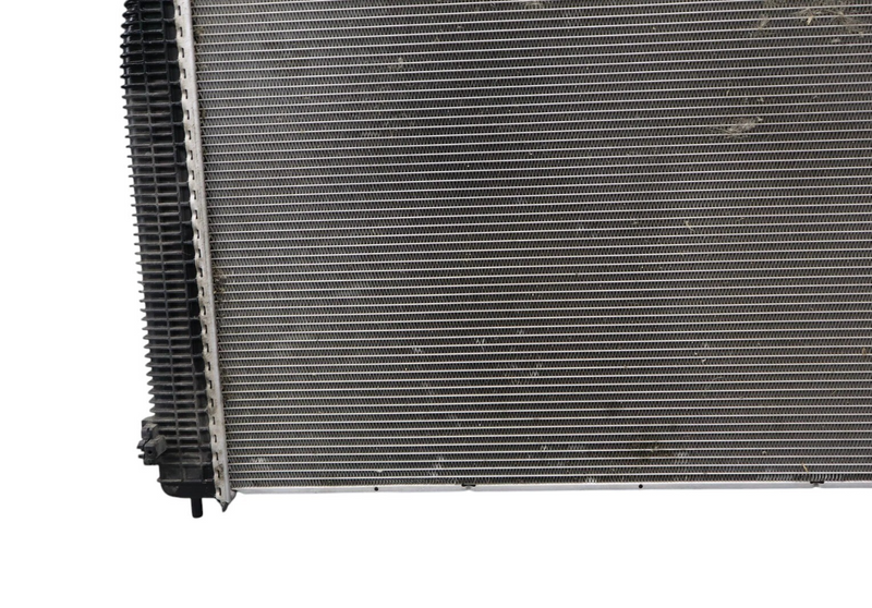 Load image into Gallery viewer, 18-24 Buick Enclave Front Engine Radiator Coolant Cooling Assembly 86801856 OEM
