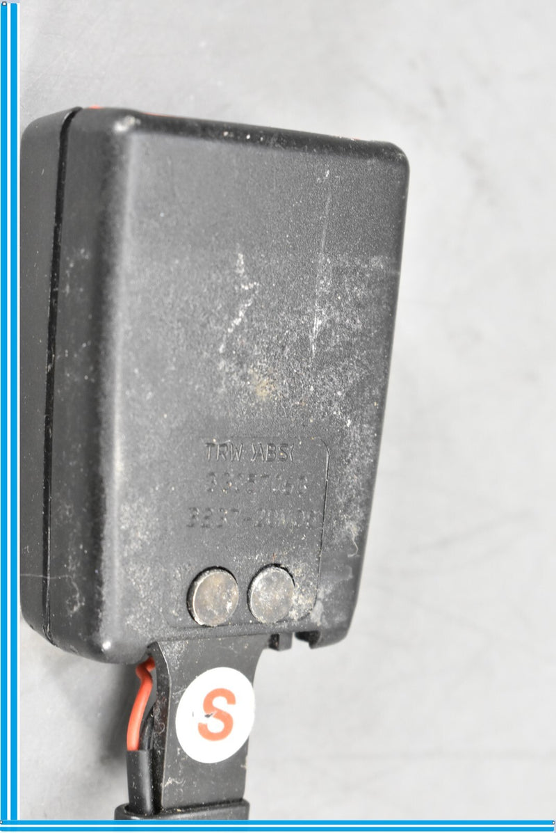 Load image into Gallery viewer, 04-08 Maserati Quattroporte Front Left Driver Seat Belt Buckle Latch Black Oem

