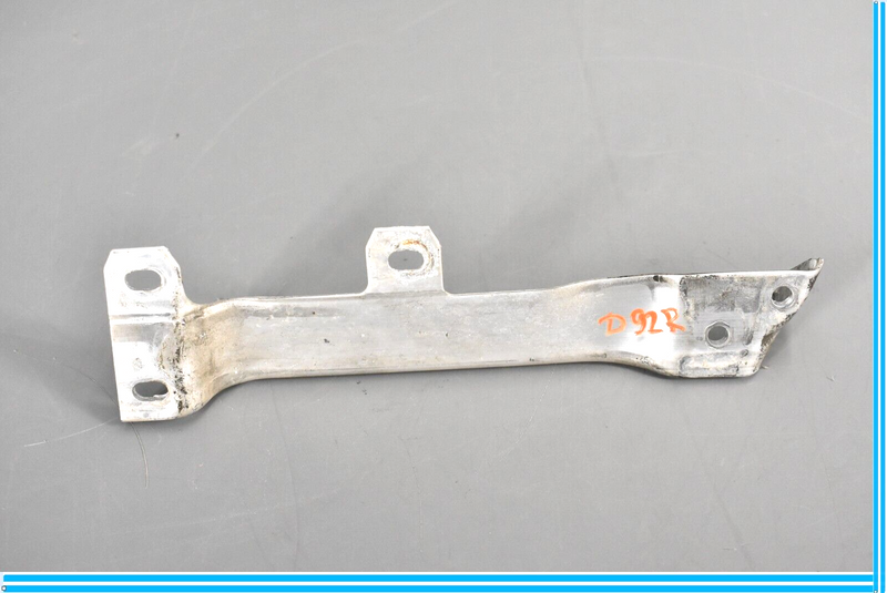 Load image into Gallery viewer, 10-18 BMW 650i 750i Front Right Side Bumper Support Mount Bracket Oem
