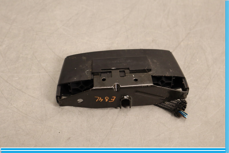 Load image into Gallery viewer, 10-14 Mercedes E500 E350 CLS550 Front Left Side Seat Vacuum Valve Switch Oem
