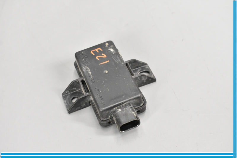 Load image into Gallery viewer, 12-19 Mercedes GL450 X166 TPMS Tire Pressure Monitor System Sensor Oem
