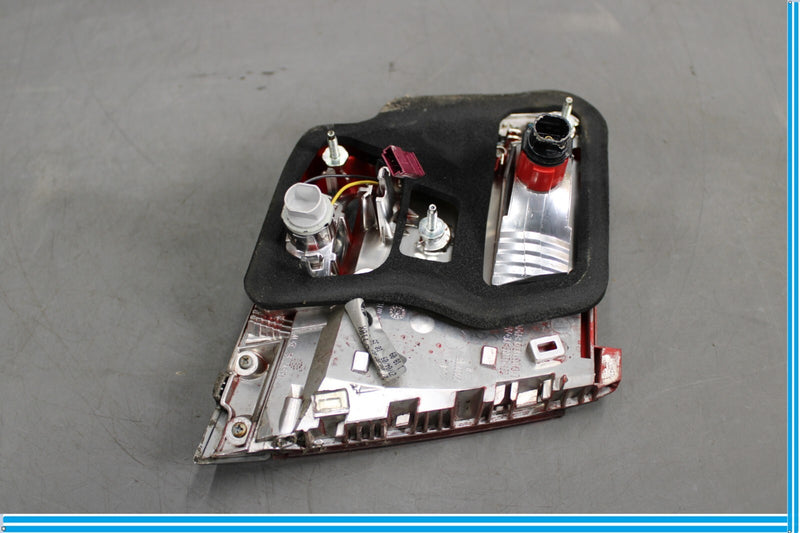 Load image into Gallery viewer, 09-12 BMW 750Li 750i Rear Right Passenger Inner Side Trunk Tail Light Stop Oem
