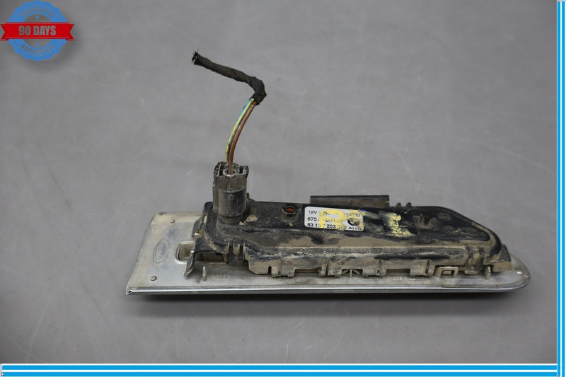 Load image into Gallery viewer, 09-12 BMW 750i F01 F02 Front Right Fender Turn Indicator Signal Light Lamp Oem
