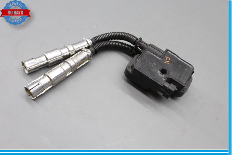 Load image into Gallery viewer, 03-06 Mercedes R230 SL500 Engine Ignition Coil Pack A0001587803 Oem
