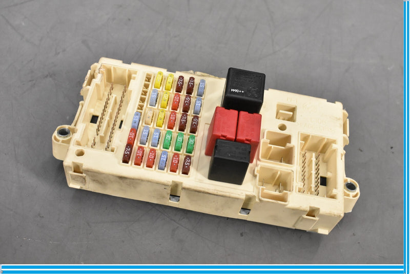 Load image into Gallery viewer, 03-12 Maserati Quattroporte Front Lower Dash Fuse Box Relay Junction Oem

