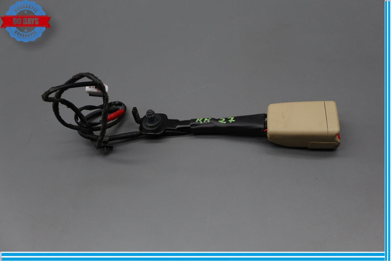 Load image into Gallery viewer, 15-18 Hyundai Genesis Rear Right Passenger Side SeatBelt Buckle Oem
