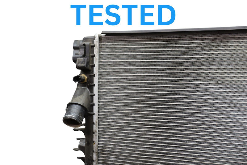 Load image into Gallery viewer, 14-22 Maserati Ghibli 3.0L Front Engine Cooling Radiator Assembly 670038340 Oem
