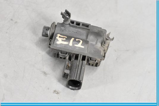 10-18 Jaguar XJ XJL Fuel Door Lid Lock Latch Actuator Motor Oem