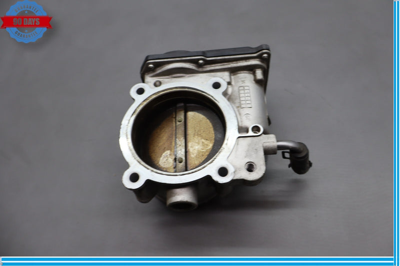 Load image into Gallery viewer, 14-16 Hyundai Genesis Engine Air Inlet Intake Throttle Body 35100-3CAC0 Oem
