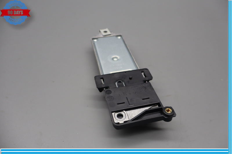 Load image into Gallery viewer, 09-15 BMW 750Li F01 F02 Front Left Seat Belt Retractor Control Module Oem
