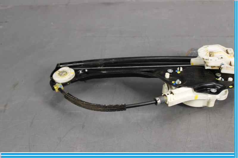 Load image into Gallery viewer, 07-13 BMW X5 E70 Rear Right Passenger Side Door Window Regulator W/ Motor Oem
