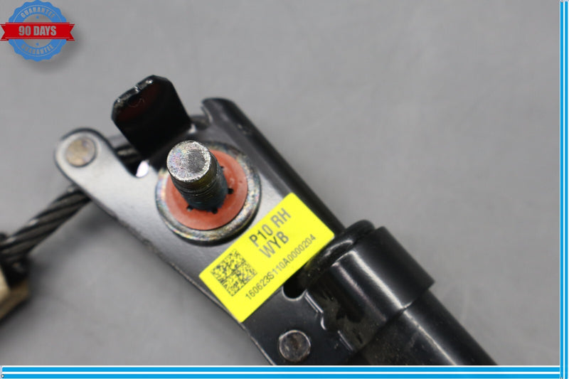 Load image into Gallery viewer, 15-18 Hyundai Genesis Front Right Passenger Side Seat Belt Buckle Oem
