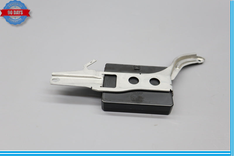 Load image into Gallery viewer, 07-09 Lexus LS460L Front Left Driver Side Door Multiplex Control Module Oem
