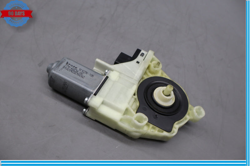 Load image into Gallery viewer, 10-16 Porsche Panamera Front Right  Side Door Window Regulator Motor Oem
