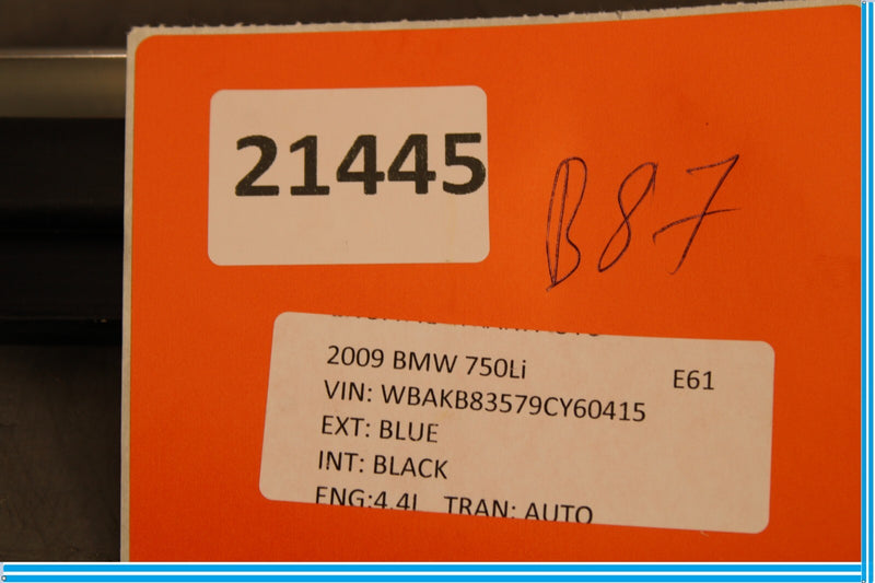 Load image into Gallery viewer, 09-15 BMW 750Li F01 F02 Rear Left Door Window Inner Belt Weatherstrip Seal Oem
