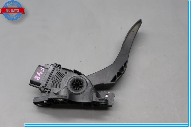Load image into Gallery viewer, 09-19 Jaguar X351 XJL XF XJR Gas Accelerator Pedal w/ Pad 9X239F832AB Oem
