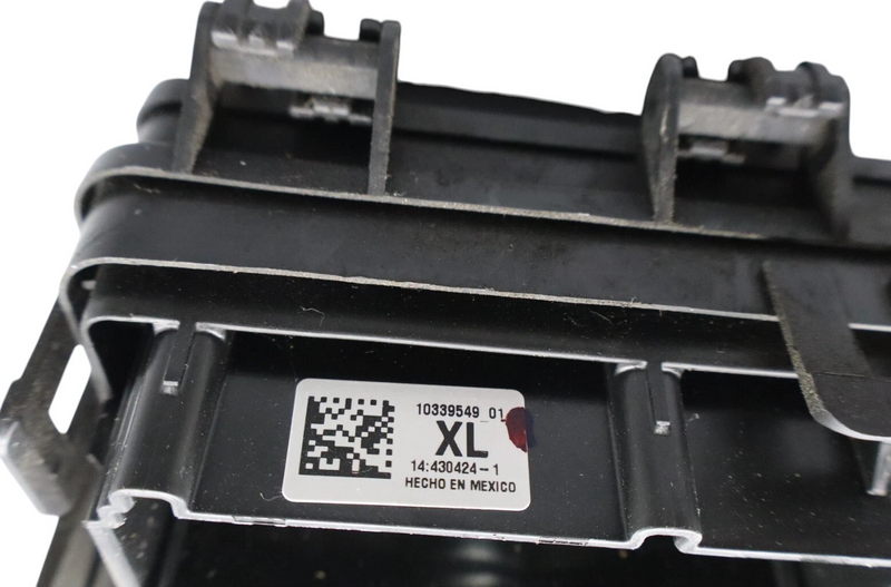 Load image into Gallery viewer, 04-05 Cadillac XLR Convertible Under Hood Relay Fuse Box Assembly 10339549 Oem
