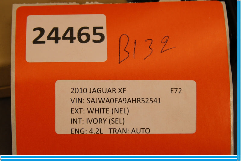 Load image into Gallery viewer, 09-11 Jaguar XF XFR X250 Front Left Driver Seat Belt Buckle SEL Oem

