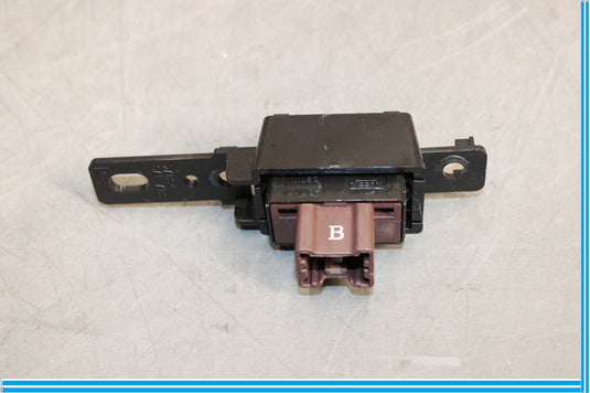 11-17 Infiniti QX56 QX80 Left Side 2nd Row Center Console Seat Heat Switch Oem