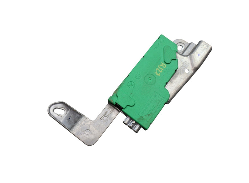 Load image into Gallery viewer, 03-09 Mercedes CLS550 E500 Rear Right Side Amplifier Antenna Control ECU Oem
