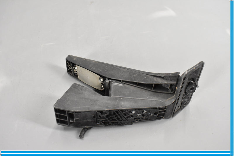 Load image into Gallery viewer, 12-15 BMW E84 X1 Front Lower Accelerator Gas Foot Pedal Lever Oem
