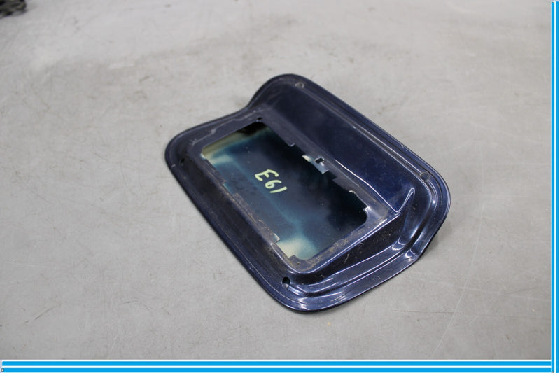 Load image into Gallery viewer, 09-15 BMW 750Li F01 F02 Fuel Gas Tank Filler Door Cover Panel Oem
