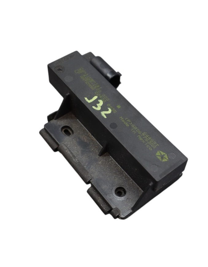 Load image into Gallery viewer, 14-20 Maserati Ghibli M157 Keyless Entry Antenna Module Unit 68067753 Oem
