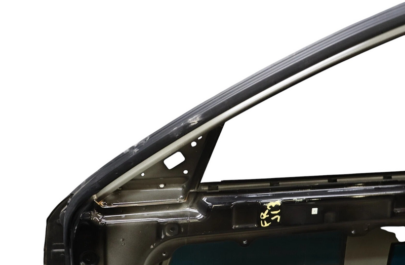 Load image into Gallery viewer, 11-16 Hyundai Equus Front Right Passenger Side Door Shell Panel 76004-3N000 Oem
