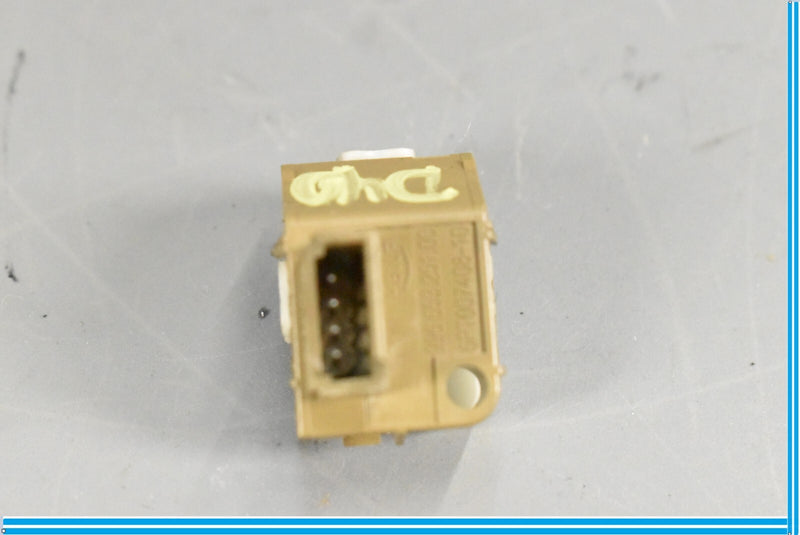 Load image into Gallery viewer, 1998-2005 PORSCHE 911 - DASH SUN Light Sensor 99665325100
