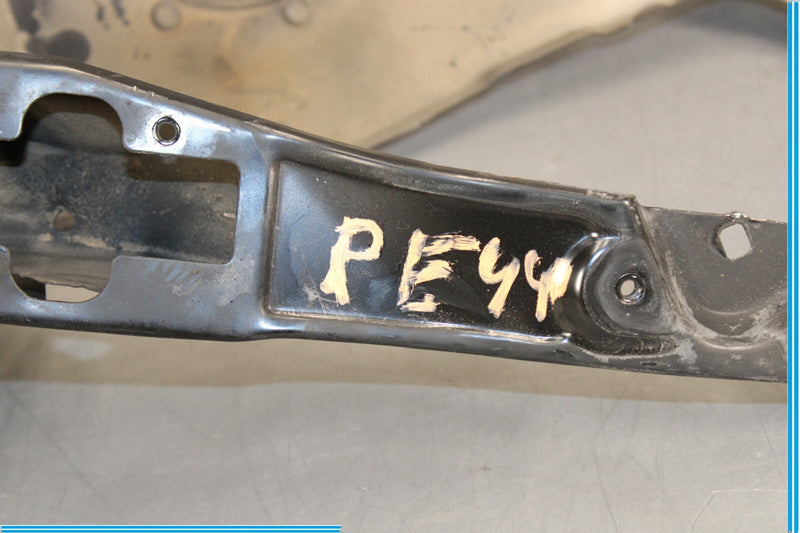 Load image into Gallery viewer, 00-06 Mercedes W220 S500 Front Right Side Headlight Support Bracket Oem
