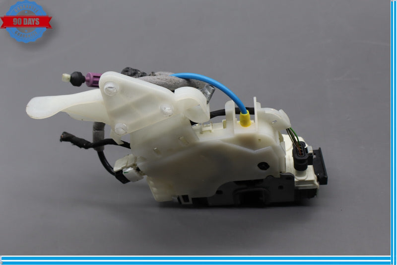 Load image into Gallery viewer, 08-18 Mercedes E350  Front Right Passenger Side Door Lock Latch Actuator Oem
