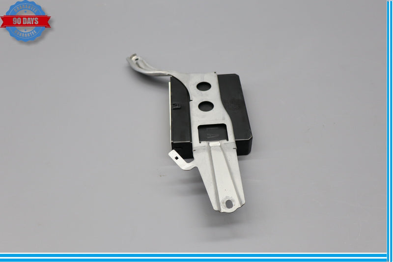 Load image into Gallery viewer, 07-09 Lexus LS460L Front Left Driver Side Door Multiplex Control Module Oem
