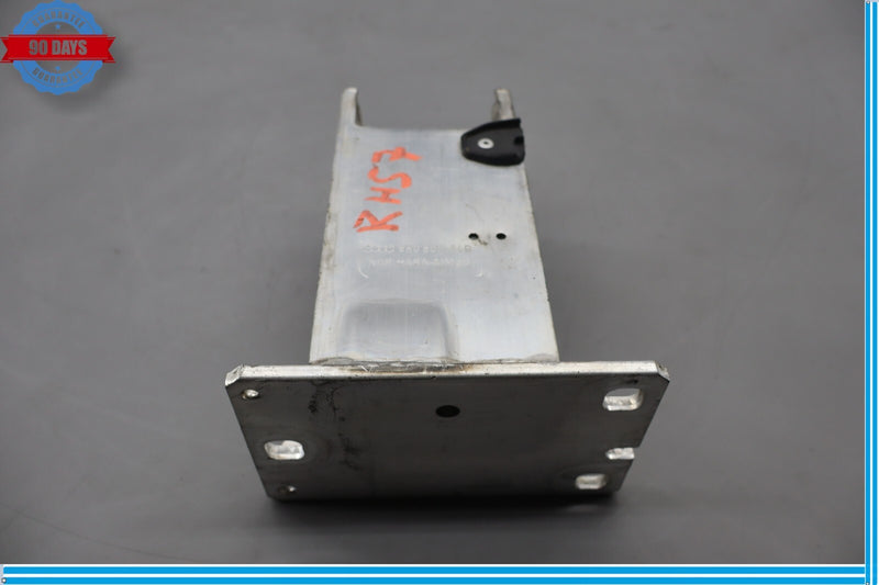 Load image into Gallery viewer, 09-17 Audi Q5 SQ5 Rear Right Passenger Side Bumper Bracket 8R0807134 Oem
