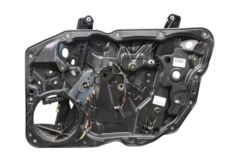 Load image into Gallery viewer, 11-18 Porsche Cayenne 958 Front Right Side Door Window Regulator 7P5837462D OEM
