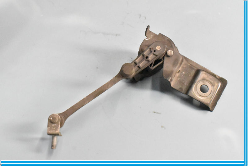 Load image into Gallery viewer, 03-06 Mercedes S55 AMG Front Left Suspension Level Height Sensor Bracket Oem
