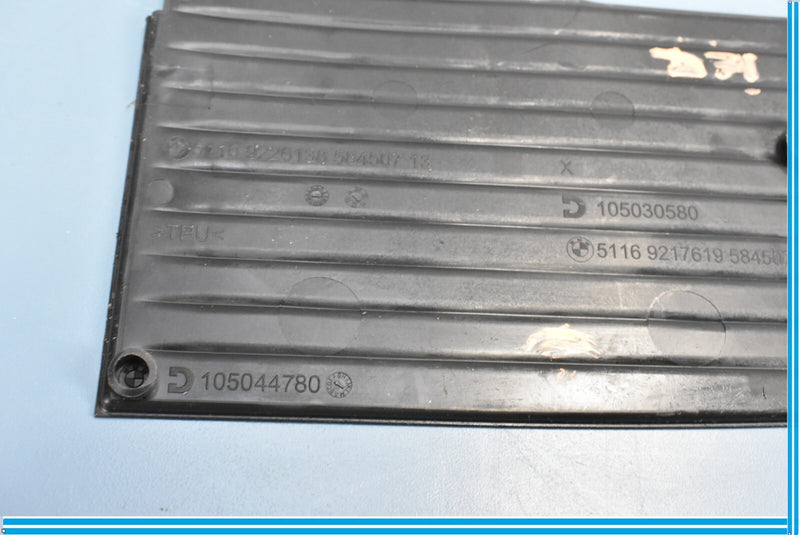 Load image into Gallery viewer, 12-18 BMW 650i 640i F12 Center Console Insert Mat 51169217619 Oem
