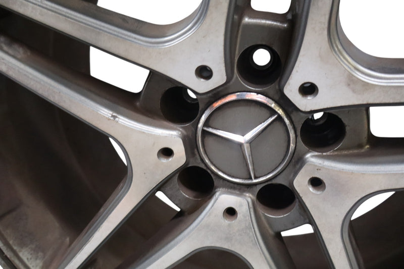 Load image into Gallery viewer, 06-16 Mercedes W212 E350 E550 Rear Axle Wheel Rim Disc 9.5JX19H2 R19 19'' Oem
