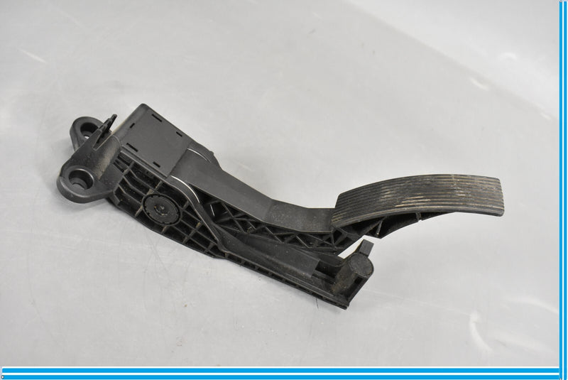 Load image into Gallery viewer, 07-12 Mercedes GL450 GL550 X164 Gas Throttle Pedal Accelerator Oem
