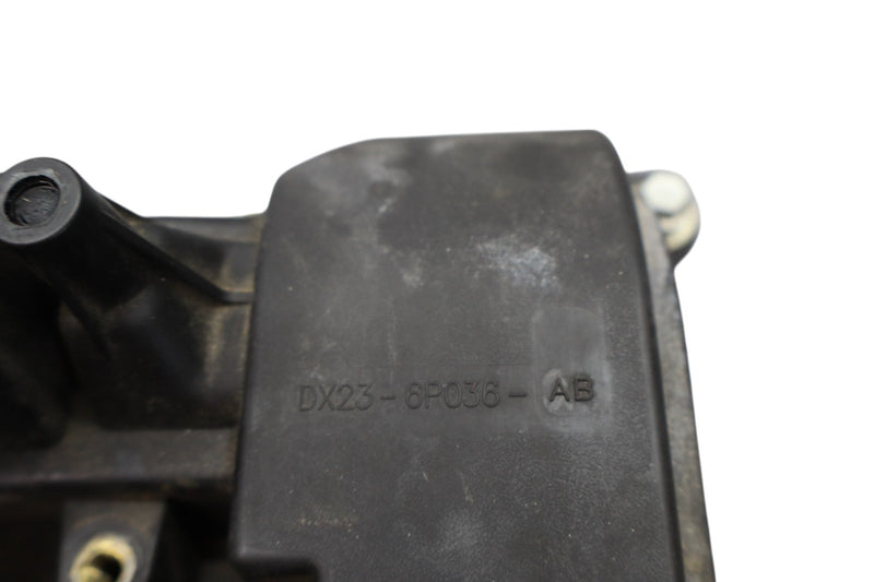 Load image into Gallery viewer, 13–19 Jaguar XJ XJL 3.0L Passenger Side Cylinder Head Cover DX236P036AB Oem
