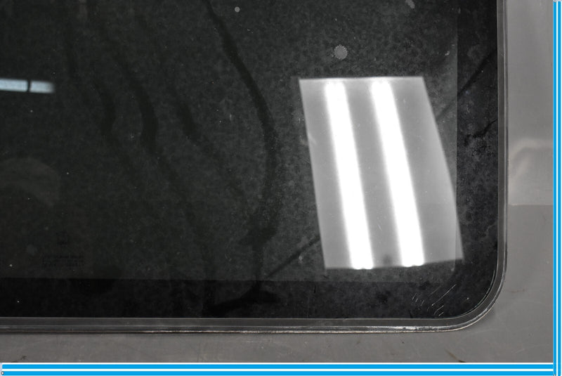 Load image into Gallery viewer, 03-12 Maserati Quattroporte Sunroof Moon Roof Glass Oem
