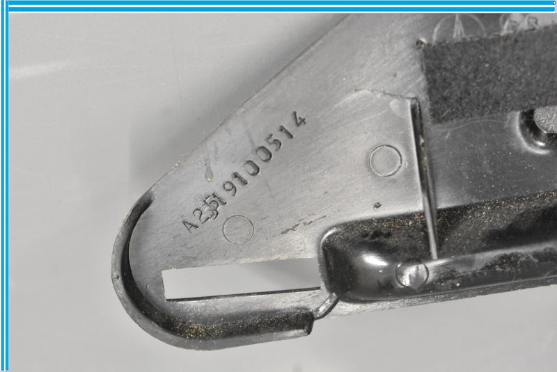 Load image into Gallery viewer, 07-12 Mercedes X164 GL450 Front Left Side Seat Switch Adjustment Holder Oem
