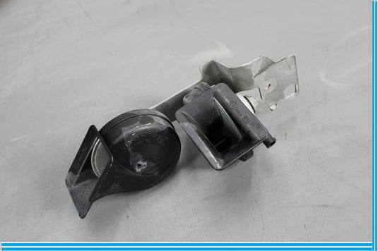 04-10 BMW 645Ci 650i Low & High Pitch Horn Set W/Bracket 6935709 Oem