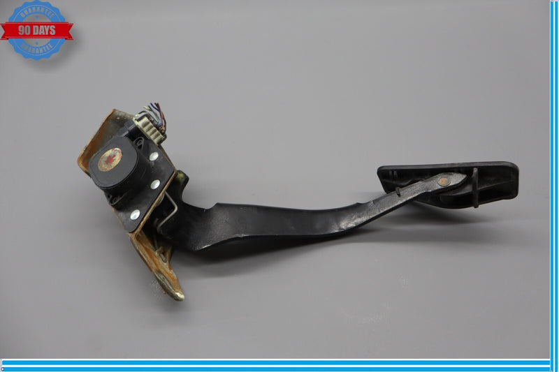 Load image into Gallery viewer, 2003 HUMMER H2 Engine Gas Pedal Throttle Accelerator Sensor 15767491 Oem
