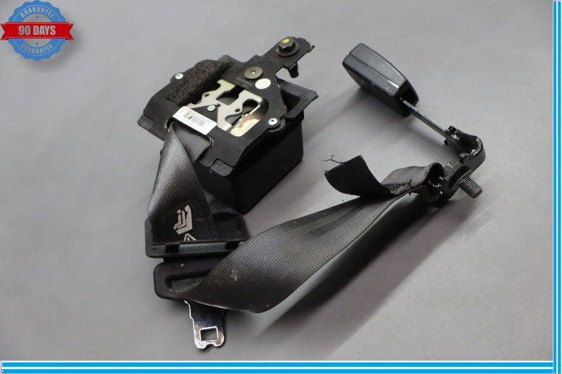Load image into Gallery viewer, 11-13 Hyundai Equus SIG Rear Center Seat Belt Retractor w/ Latch End Buckle Oem
