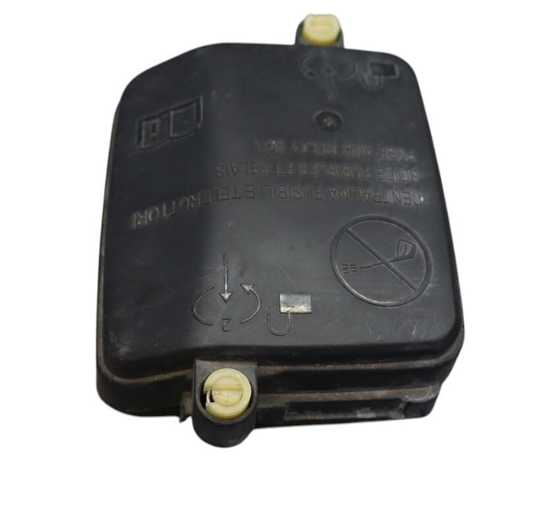 Load image into Gallery viewer, 17-20 Alfa Romeo Giulia Front Right Floor Fuse Box Lid Cover 50547168 Oem
