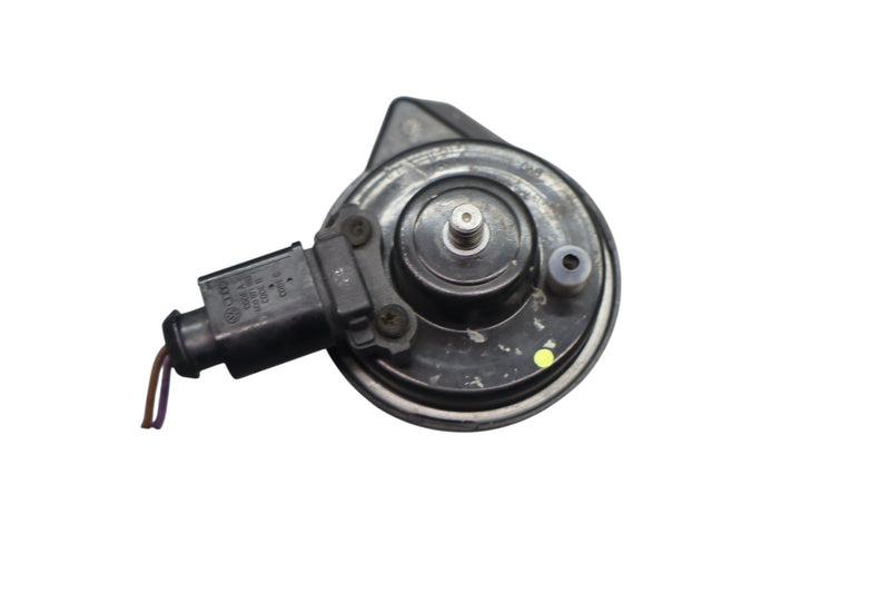 Load image into Gallery viewer, 11-17 Volkswagen Touareg Front Left Side High Note Tone Horn Alarm Signal Oem
