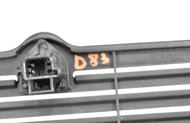 Load image into Gallery viewer, 03-13 Maserati Quattroporte M139 Front Dashboard Vent Grille Cover W/ Sensor Oem
