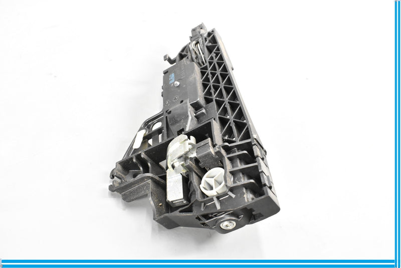 Load image into Gallery viewer, 11-18 Audi A8 Quattro Front Right Driver Side Exterior Door Handle 4H0837886 Oem
