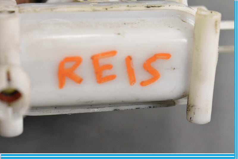 Load image into Gallery viewer, 86-95 Mercedes 300SL W124 Rear Right Side Vacuum Lock Actuator Element Oem
