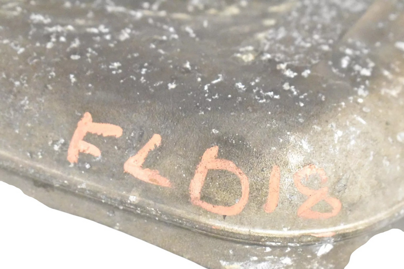 Load image into Gallery viewer, 03-10 Maserati Quattroporte M139 Front Left Side Spindle Knuckle Hub 206791 Oem
